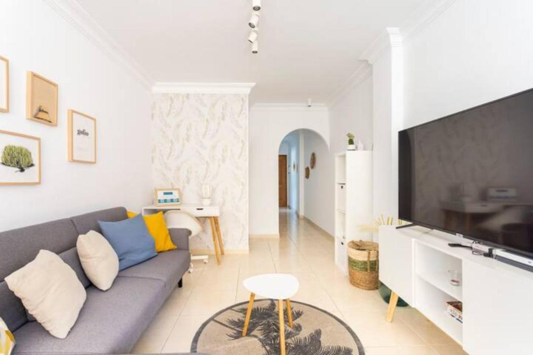 Amplio y cómodo apartamento en Callao Salvaje. Exterior foto